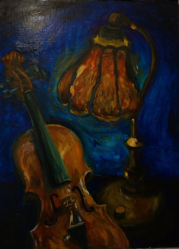 バイオリンとランプ